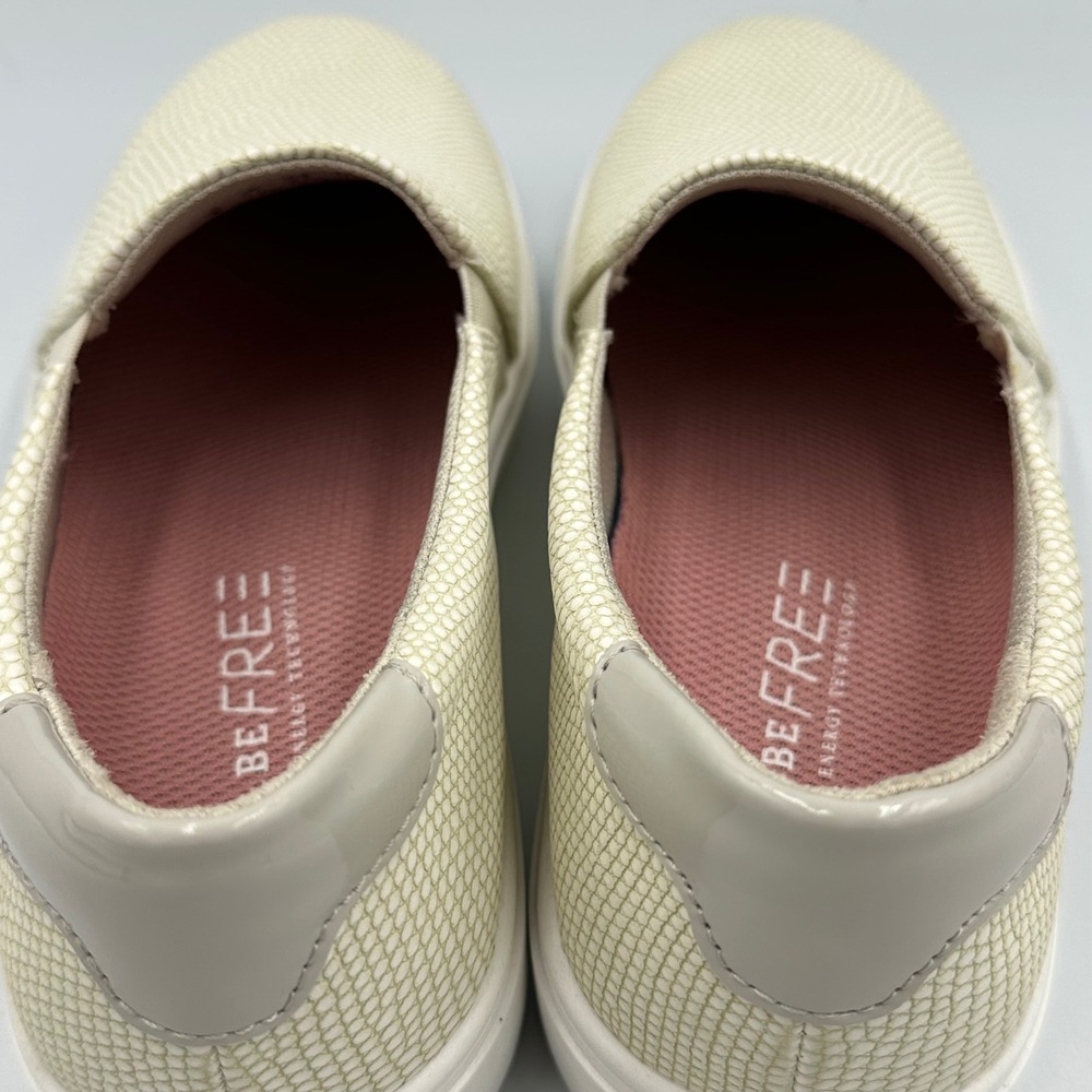 Dr. Scholl's Nova Slip On Sneakers Women 8M Cream Snake Embossed New - Picture 10 of 10